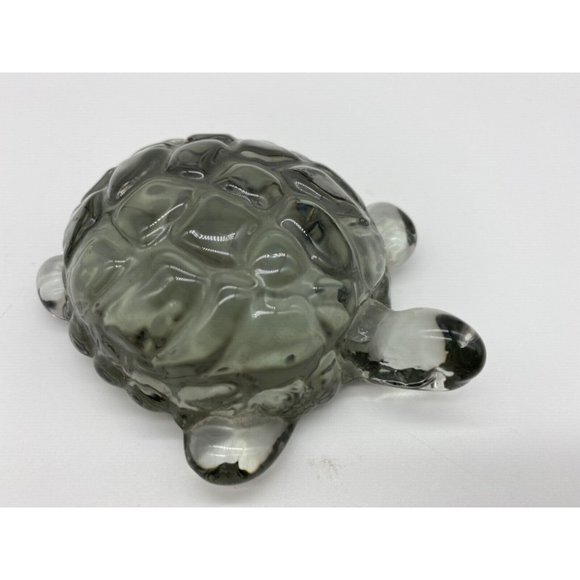 Smoky Glass Turtle Figurine Paperweight Decor 4β gets along with other turtles